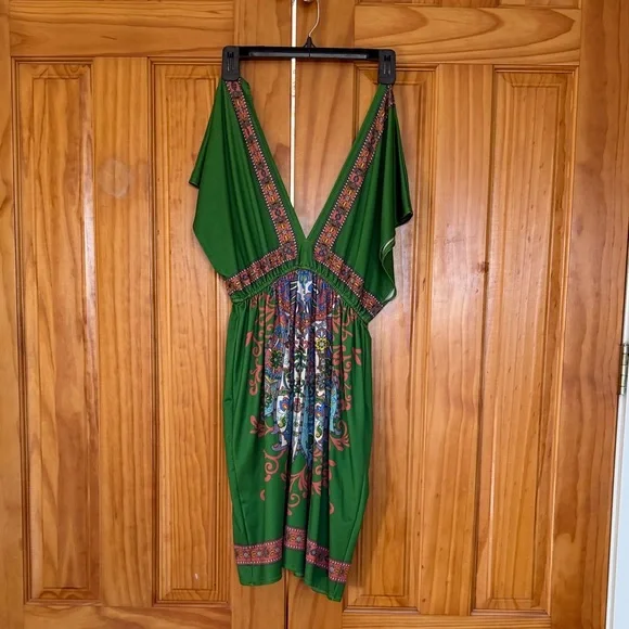 Flying Tomato Green Backless Boho Dress - Picture 1 of 3